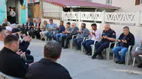 Vali Şimşek'ten Şahinkaya Ailesine Taziye Ziyareti