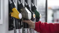 Araç sahipleri bu habere sevinecek: Motorine bir indirim daha