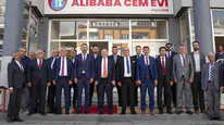 Sivas'ta Siyasi Bomba! Ümit Özdağ'ın Yanındaki O İsim Herkesi Şaşırttı!