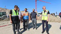 Milli Mücadele Caddesi'nde Yol Genişletme ve Kot Düşürme Çalışmaları Sürüyor