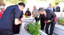 Şarkışla'da Duygu Dolu Anlar Şehit Bedirhan Bebek Kabir Başında Anıldı