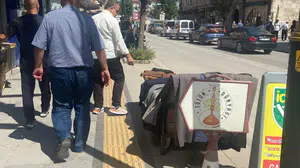 Kaldırımlar Dükkan Oldu! Sivas'taki O Caddede Yayalar İsyan Etti!