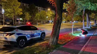 Otostopla aracına aldığı şahıslar tarafından bıçaklandı