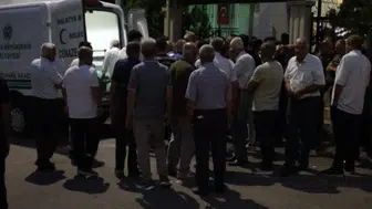 İş Adamı Evinde Ölü Bulundu