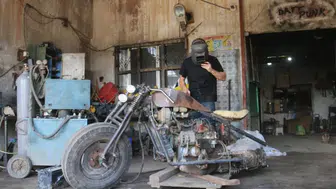Sivas'ta 22 Yaşındaki Genç, Otomobil Motorundan Motosiklet Yapıyor