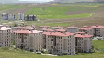 TOKİ Sivas'ta 258 Konut İçin Anahtar Teslimlerine Başladı