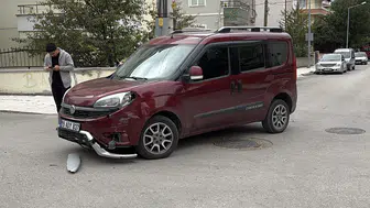 Çorum’da hafif ticari araç ile elektrikli motosiklet çarpıştı: 2 yaralı