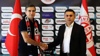 Antalyaspor Osman Özköylü ile Süper Lig için yola çıktı
