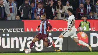 Trabzonspor Beşiktaş Karşısında İlk Yarıyı Önde Kapattı