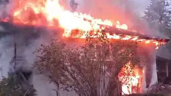 Korkutan Ev Yangını: Uykusundan Uyanıp Canını Zor Kurtardı