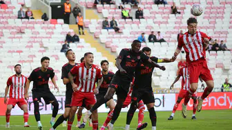 Sivasspor Evinde Şov Yaptı: Pendikspor Karşısında Farklı Tarife