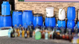 Kaçak İçki İmalathanesine Baskın: 1 Ton Sahte İçki Yakalandı!