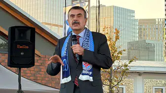 Bakan Yusuf Tekin Açıkladı: MEB Meta Şirketine Dava Açıyor