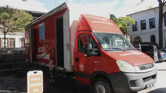 Kütüphaneye Gidenler Bu Manzarayla Karşılaştı!