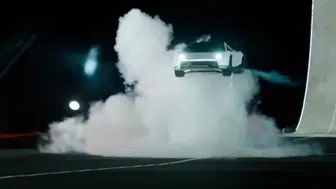 Elon Musk üretti, uçan araba Tesla Roadster tanıtıldı! Yaptıkları ağızları açık bıraktı