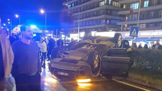 Çorlu'da Otomobil Başka Araca Çarpıp Takla Attı