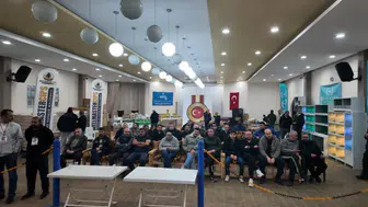 Ankara'da Renkli Yarışma! Gloster Kanaryalar Görücüye Çıktı