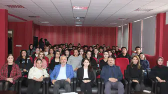 Hafik’te Yerel Yönetim ve Üniversite Gençliği Söyleşisi Düzenlendi