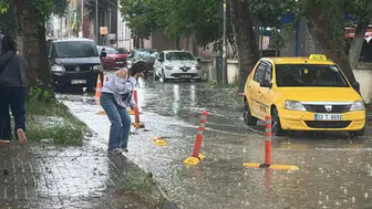 Tatil planları yarıda kalacak! Meteoroloji 76 kente alarm verdi!