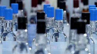 Alkollü içki markalarına yeni düzenleme Meclis'e geliyor