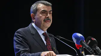 Okullara 'kartlı sistem' geliyor! Yusuf Tekin yüreklere su serpen haberi verdi