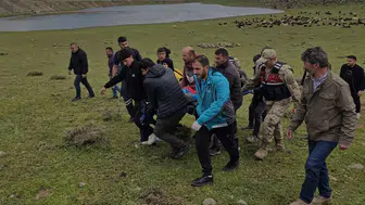 AFAD ve Jandarma Zorlu Arazide Yaralıya Ulaşmaya Çalıştı