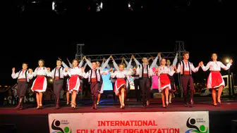 Uluslararası Festivalde Renkli Görüntüler Oluştu