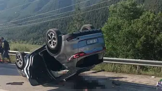 Sivas Yolunda Feci Kaza! 1 Kişi Hayatını Kaybetti! 5 Kişi Yaralandı!