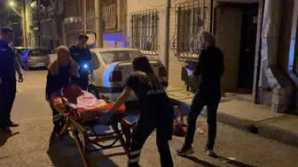 Psikolojik sorunları olan adam hem kendini hem annesini bıçakladı