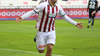 Sivasspor'da Rey Manaj Şoku! TFF Kayıtlarında Sözleşmesi Sona Ermiş Görünüyor