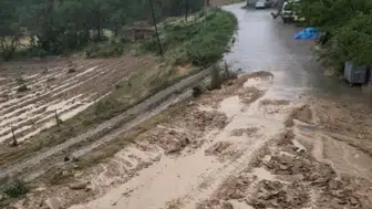 Sivas'ta Sağanak Yağış Sele Dönüştü: Köy Yolları ve Tarım Arazileri Zarar Gördü