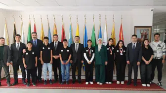 Köy Okulundan Türkiye Şampiyonluğu: Sivaslı Öğrenciler Bilardoda Zirveye Çıktı
