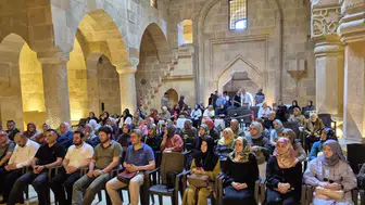 Sivas'ta Muhaddisât Sempozyumu'na Yoğun Katılım