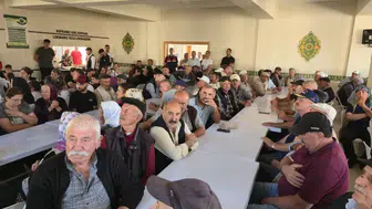 Hafik'te Karlı Köyü'nde Aşure Programı Düzenlendi