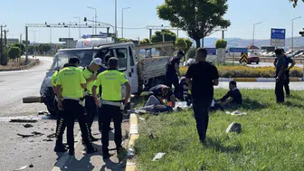 Sivas'ta kamyonetler çarpıştı: 5 yaralı