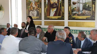 Sivas'ta Aşure Günü Bereketine Büyük Katılım! İlçe Protokolü Oradaydı