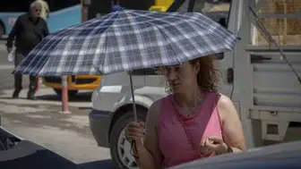 Türkiye'de Sıcak Hava Etkisini Sürdürecek: Termometreler 42 Dereceyi Görecek