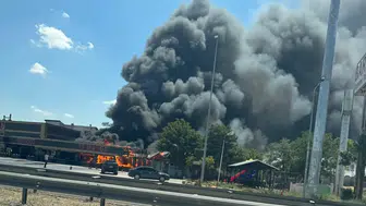 Kulu Makas Kavşağı'nda Tesis Alevlere Teslim Oldu!