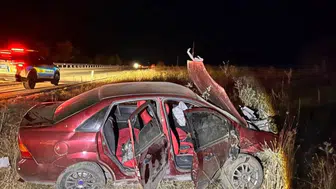 Otomobil Şarampole Savruldu