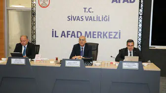 Sivas'ta Bölge Sağlık Zirvesi: 4 İlin Halk Sağlığı Hizmetleri Masada!