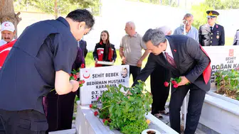 Şarkışla'da Duygu Dolu Anlar Şehit Bedirhan Bebek Kabir Başında Anıldı