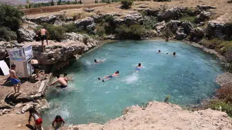 Sivas’ta Kuruyan Uyuz Gölü Yeniden Canlandı: Ziyaretçi Akını Başladı