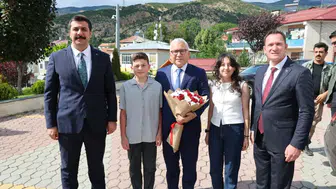 Vali Yılmaz Şimşek Koyulhisar’ı Ziyaret Etti