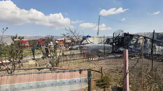 Ankara Elmadağ'da Korkutan Yangın: 3 Ev Alevlere Teslim Oldu!