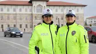 Sivas’ta Bir Haftada 23 Bin 393 Araç Denetlendi! Yüzlerce Sürücüye İşlem Yapıldı
