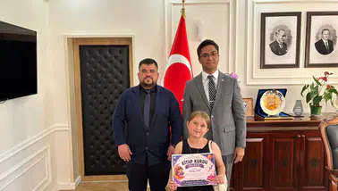 Akıncılar’da “Kitap Kurdu” Öğrenciler Kaymakamlıkta Kabul Edildi