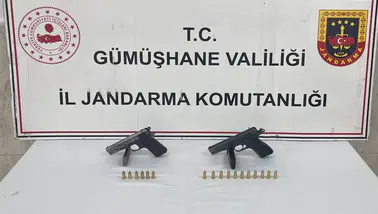 Gümüşhane’de Jandarma Ekiplerinden Kaçamadılar! Yaylada Ruhsatsız Silah Yakalandı