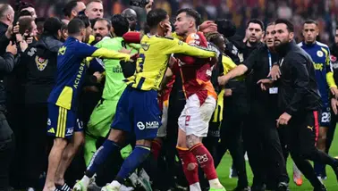 Galatasaray-Fenerbahçe Derbisinde PFDK Sevkleri Açıklandı: İki Futbolcuya 10 Maça Kadar Ceza İhtimali