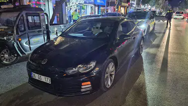 Eskişehir'de Abartı Egzoz Denetimi: Polise Direnen Sürücü Yakalandı