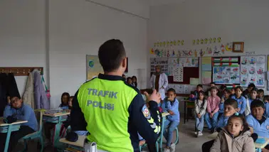 Gemerek’te Trafik Bilinci Eğitimi Öğrencilerle Buluştu